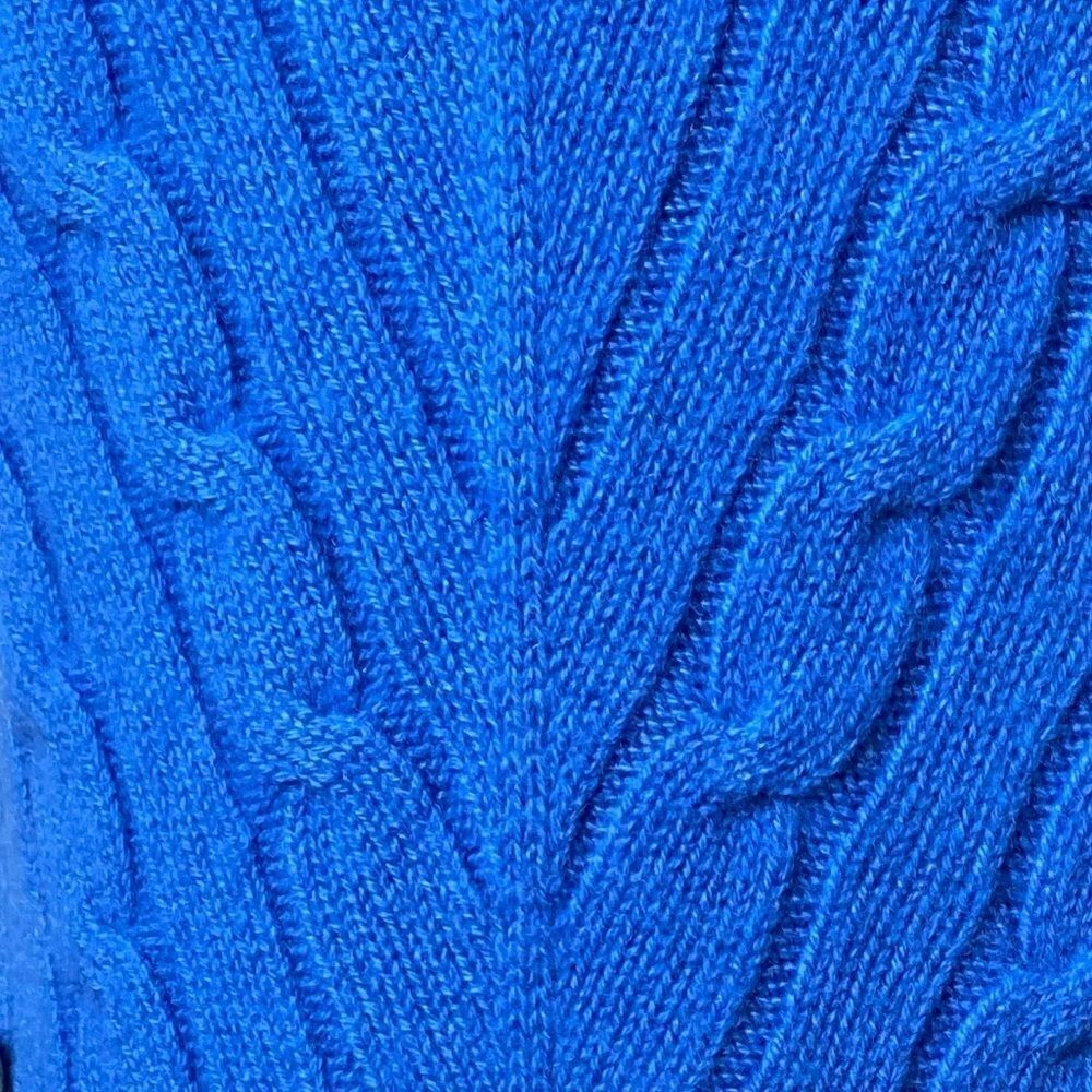 Ralph Lauren Blue Cashmere Mitered Cable Knit V-Neck Long Sleeve Sweater - Picture 11 of 16